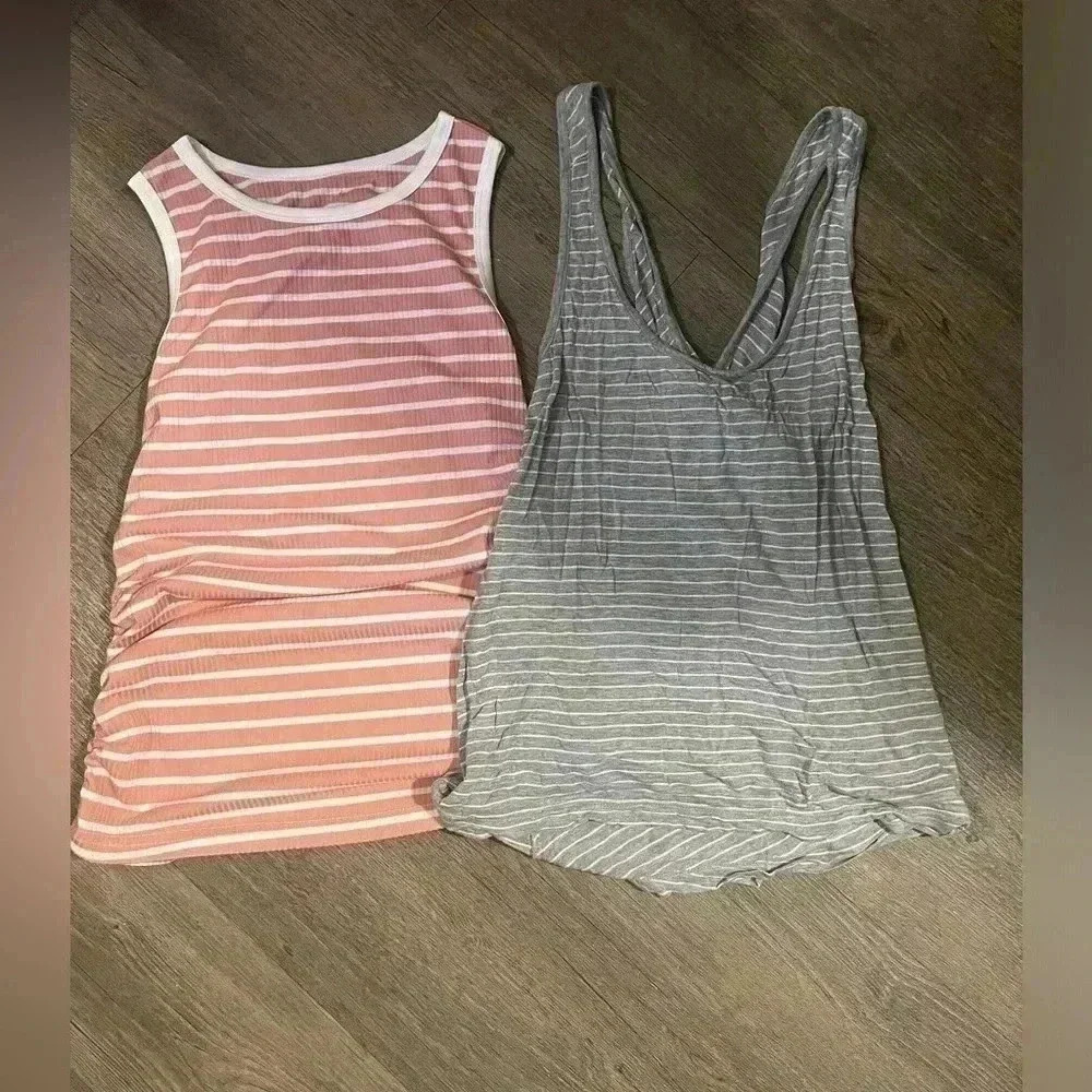 Set of 2 women’s tank tops size M